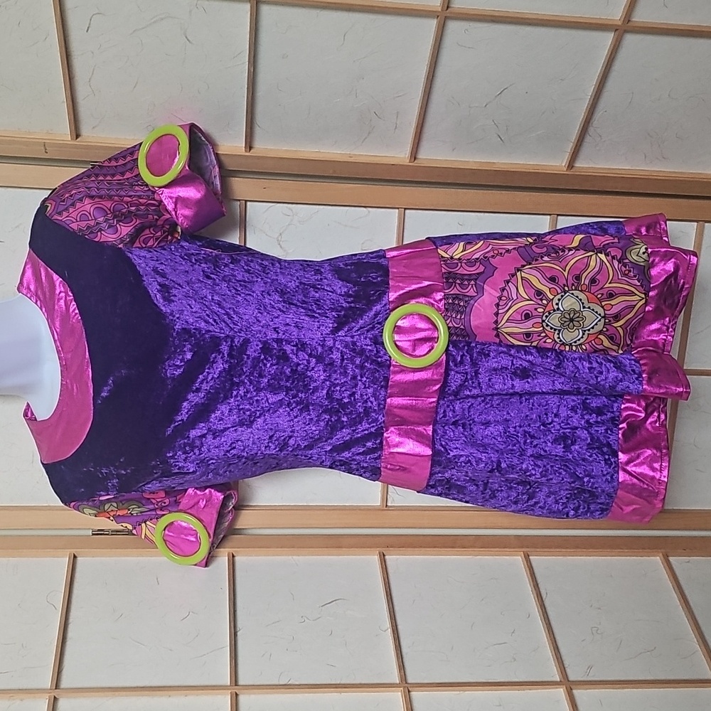 Women Purple/Pink Gogo/Disco Halloween Costume in a Size Small
